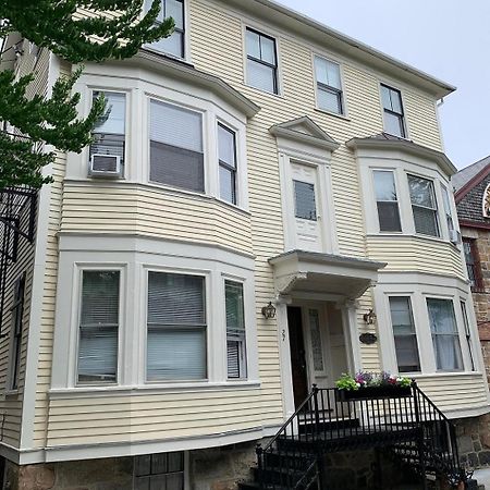 Cleveland House Inn نيوبورت المظهر الخارجي الصورة